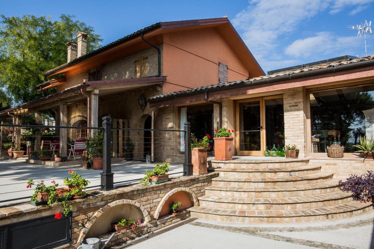 B&B Il Cavallino 시비타노바 알타 외부 사진